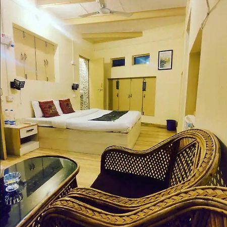 Hotel Yogi Soul Waranasi Zewnętrze zdjęcie