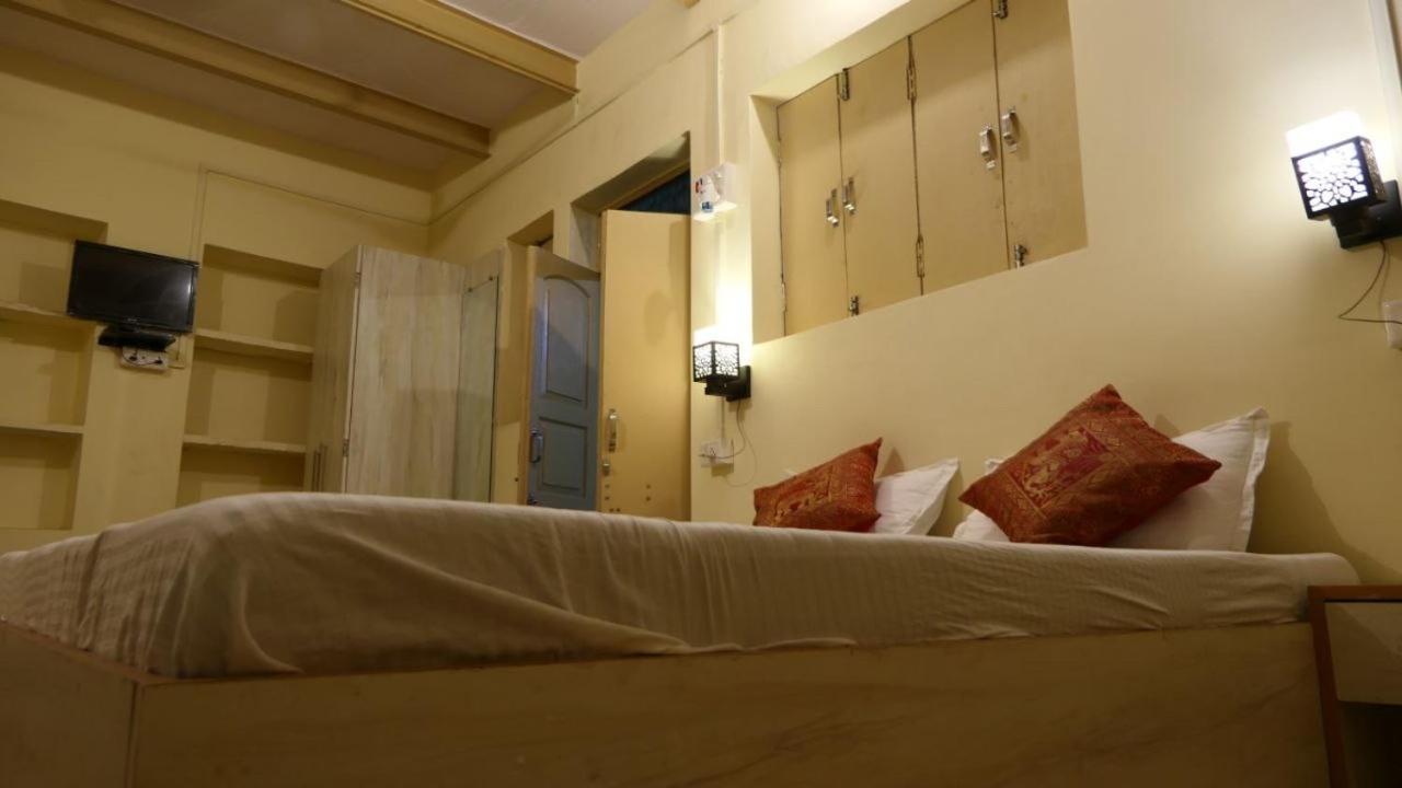 Hotel Yogi Soul Waranasi Zewnętrze zdjęcie